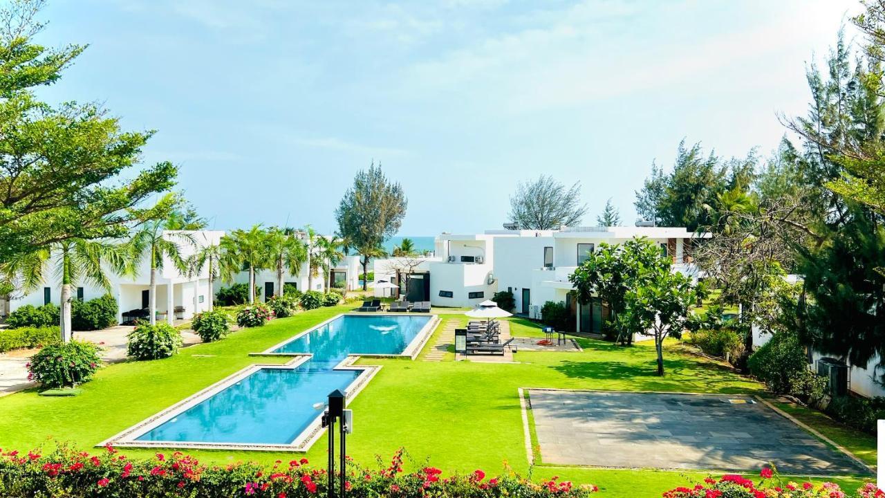 Biet Thu Mat Tien Bien Saint Simeon Resort Vung Tau Exterior foto